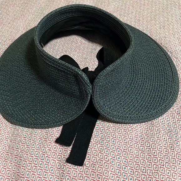 O’Neill Belize it hat. NWOT - never worn. - Picture 3 of 9